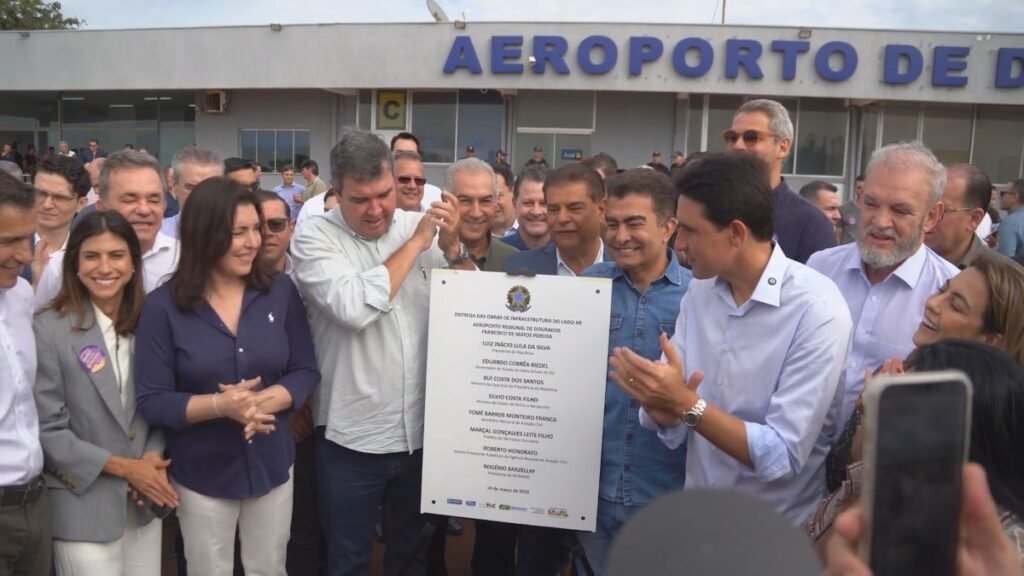 Inauguração do aeroporto de Dourados