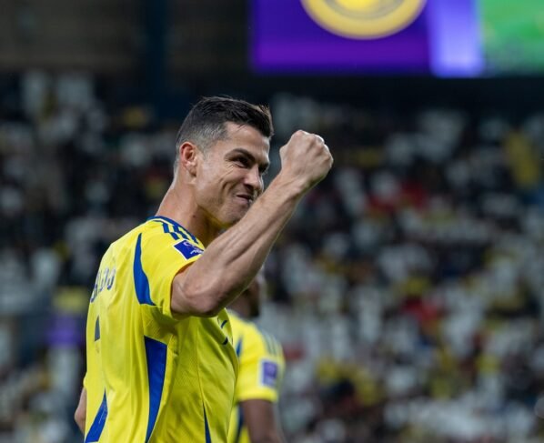 Foto colorida de Cristiano Ronaldo, do Al-Nassr - Metrópoles