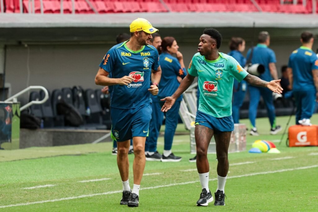 Imagem colorida de treino da Seleção Brasileira no DF- MEtrópoles