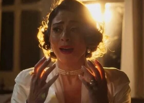 Foto colorida de Carol Castro (Clarice), em Garota do Momento - Metrópoles