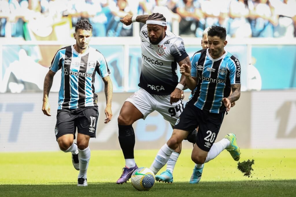 Imagem colorida da partida entre Corinthians x Grêmio