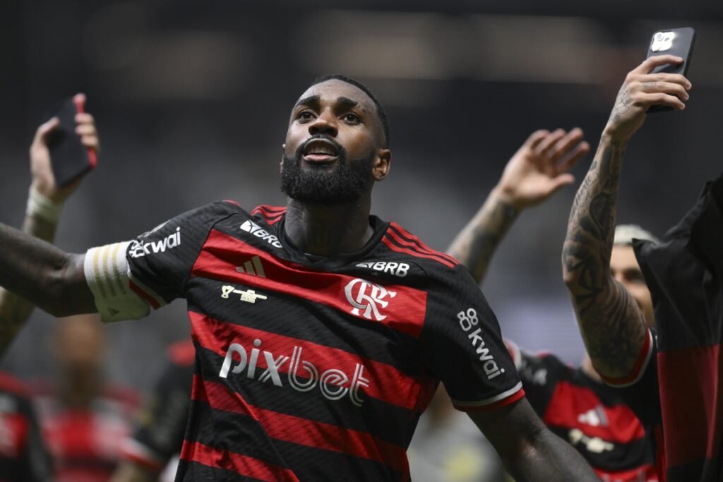 Foto colorida de Gerson, do Flamengo - Metrópoles