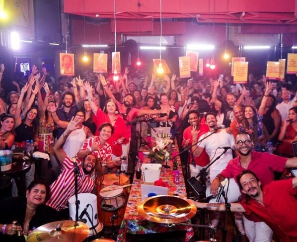 Foto colorida do Samba da Tia Zélia