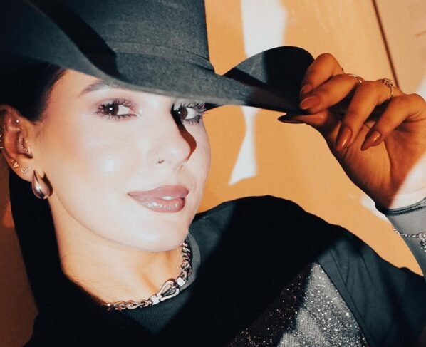 Comportamento de Ana Castela chama atenção em evento no Rio - Metrópoles