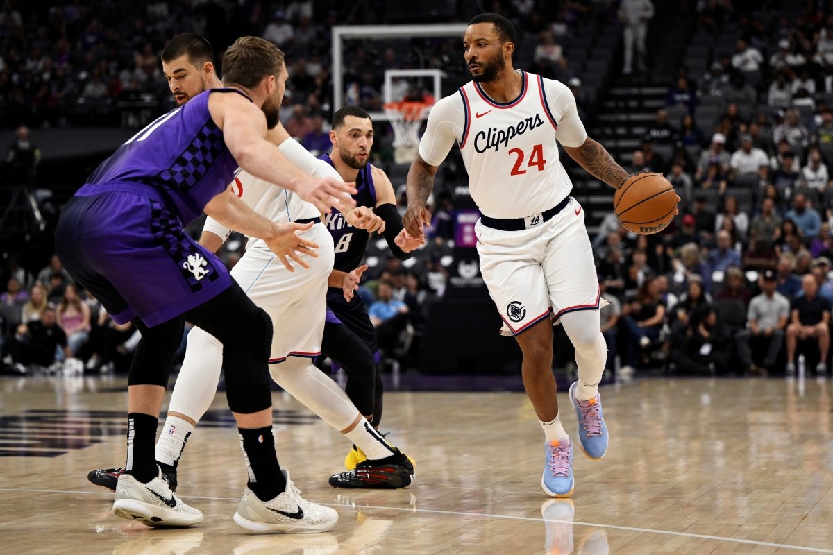 Imagem colorida do jogador Powell, do Clippers