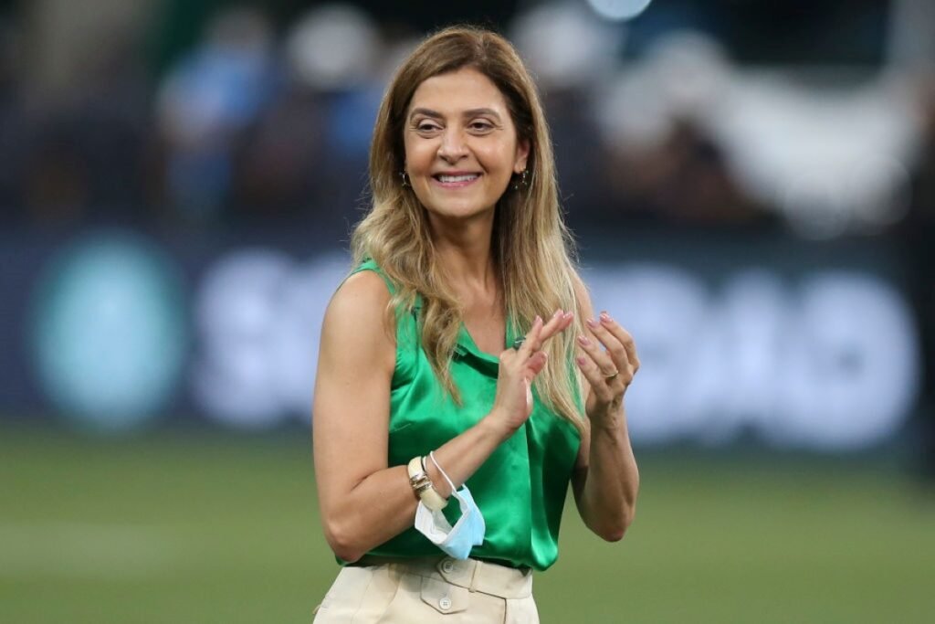 Imagem colorida de Leila Pereira, que será chefe de delegação do Brasil- Metrópoles