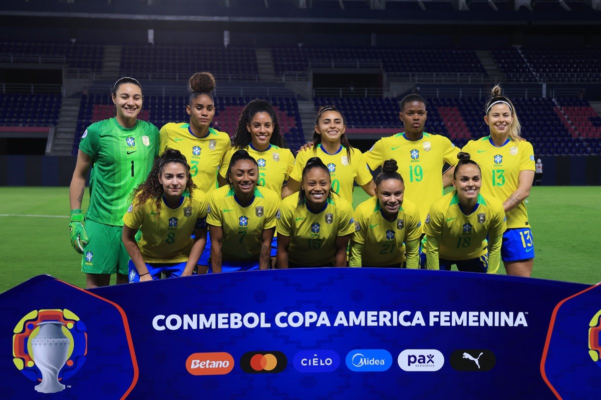 Foto colorida do jogo entre Colômbia e Brasil pela Copa América Feminina - Metrópoles
