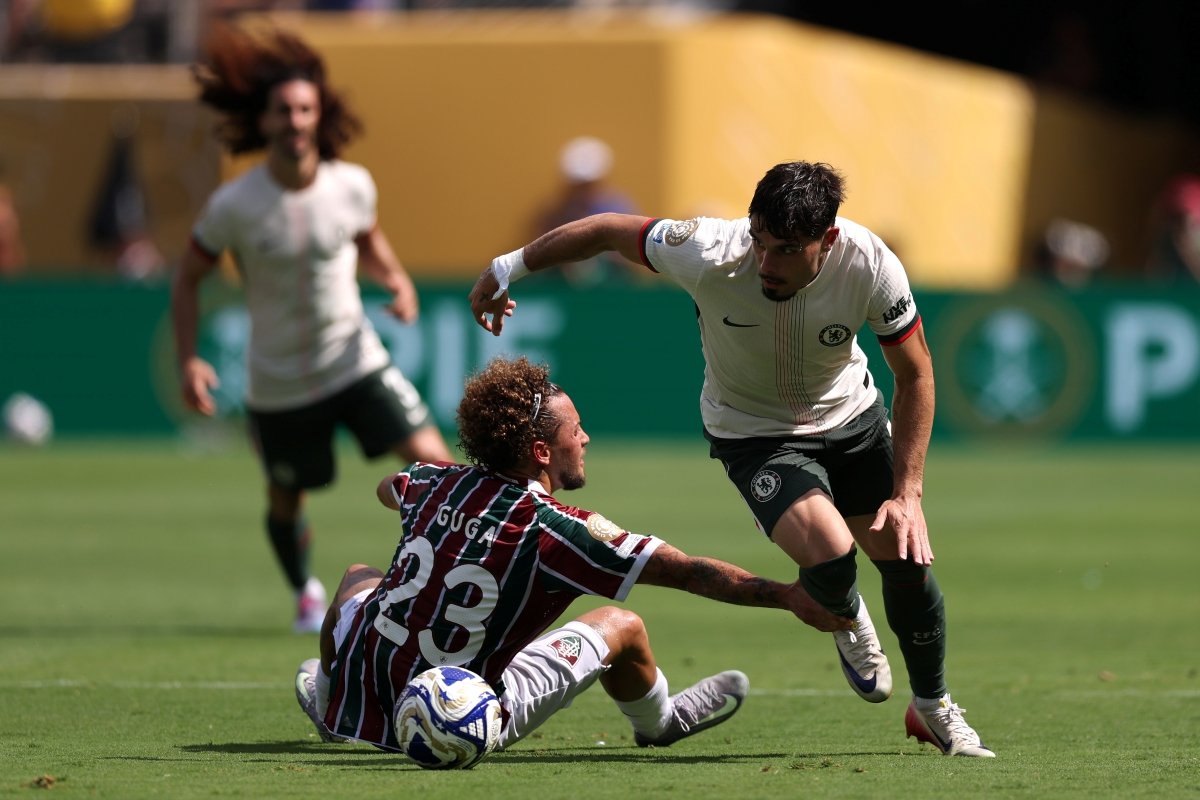 Imagem colorida do confronto entre Chelsea x Fluminense, pela semifinal da Copa do Mundo de Clubes
