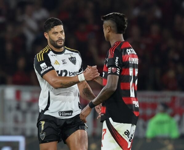 Imagem colorida do confronto entre Flamengo x Atlético - MG