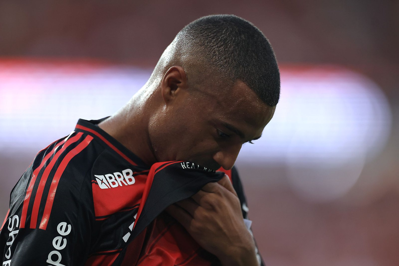 Foto colorida de Nicolas De La Cruz do Flamengo - Metrópoles