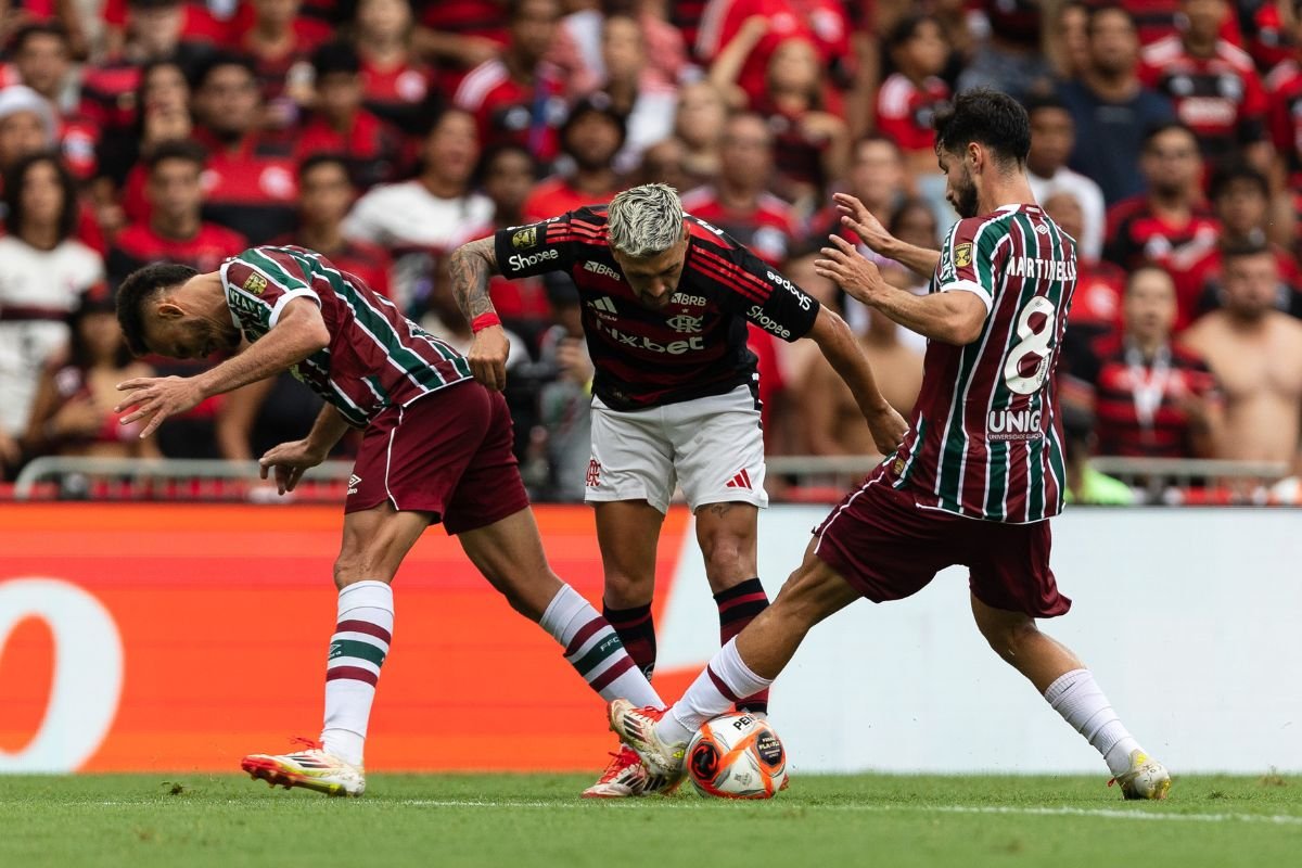 Imagem colorida do confronto entre Flamengo x Fluminense