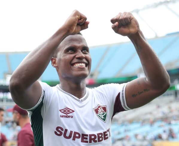 Foto colorida de Jhon Arias, meia-atacante do Fluminense - Metrópoles