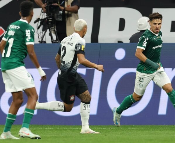 imagem colorida de palmeiras e corinthians - Metrópoles