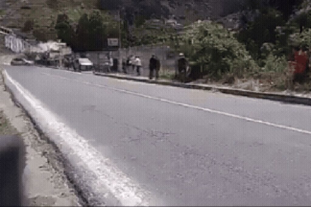 Imagem colorida do rali no Equador