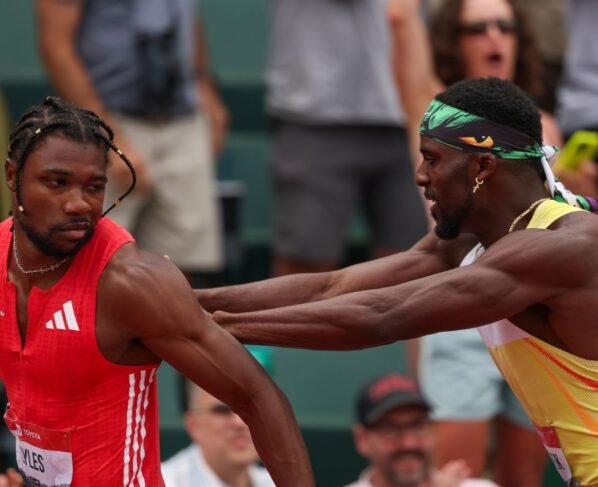Imagem colorida de Noah Lyles e Kenny Bednarek