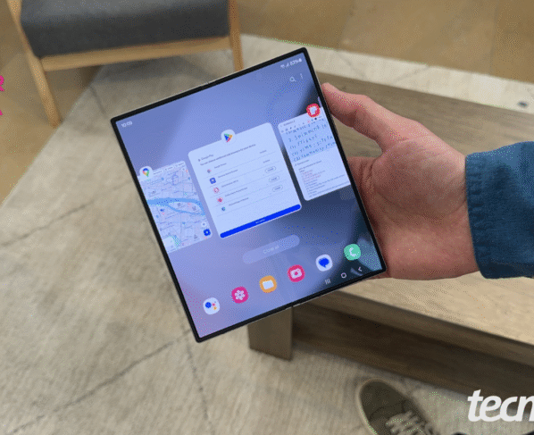 Galaxy Z Fold 6: tela interna de 7,6 polegadas (Foto: Thássius Veloso/Tecnoblog)