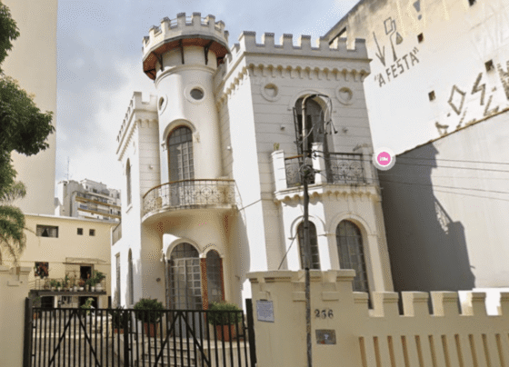 Imagem colorida do castelinho conhecido por lendas urbanas de SP - Metrópoles