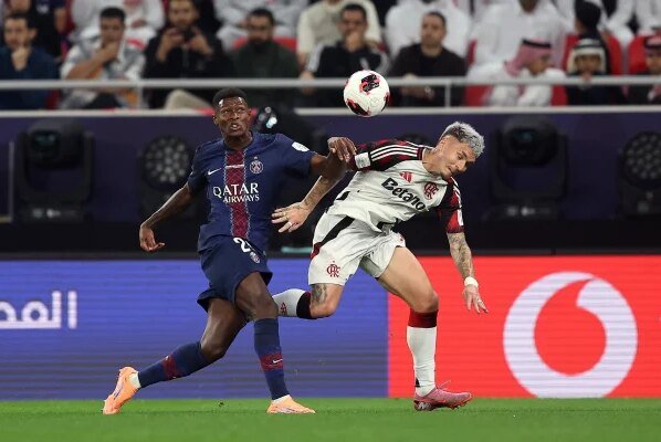 Intercontinental: Rossi falha e PSG abre o placar na final. Assista - destaque galeria