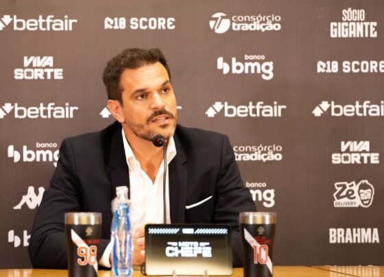 Dirigente do Vasco confirma mais um reforço e fala sobre Vegetti - destaque galeria