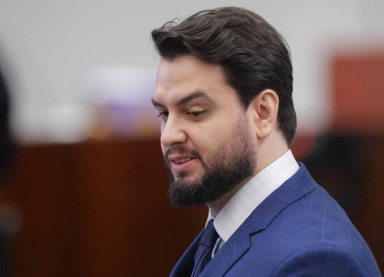 Ex-assessor de Bolsonaro pede a Moraes para voltar à prisão domiciliar - destaque galeria