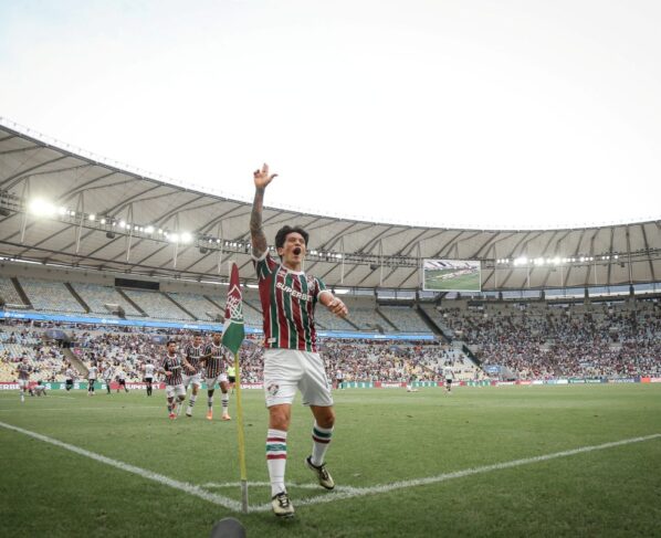 Germán Cano comemorando gol pelo Fluminense diante do Botafogo