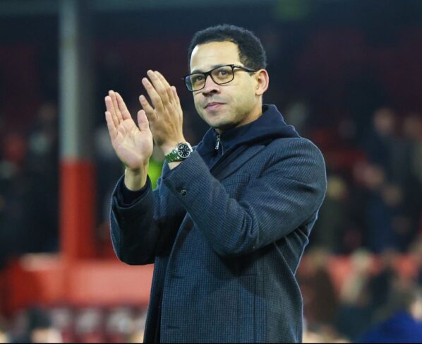 WEB resgata carta de novo técnico do Chelsea a Donald Trump; confira - destaque galeria