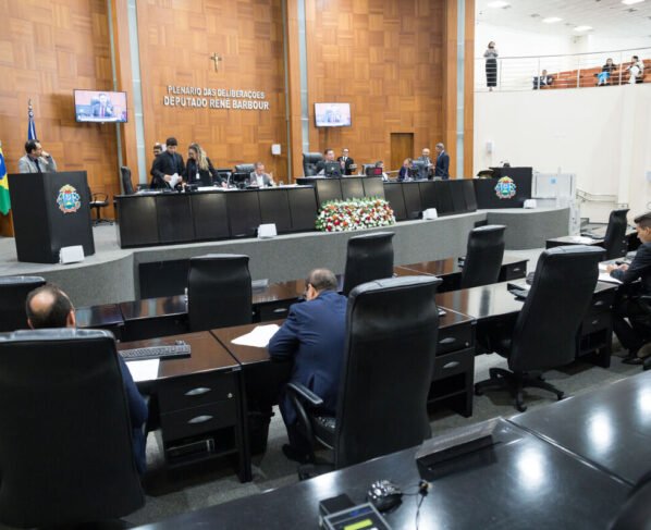 Imagens da sessão plenária desta quarta-feira (5), na Assembleia Legislativa. (Foto: Marcos Lopes/ALMT)