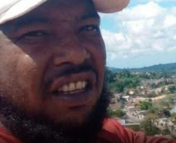 homem-e-morto-e-2-ficam-feridos-apos-ataque-em-destino-turistico–na-bahia