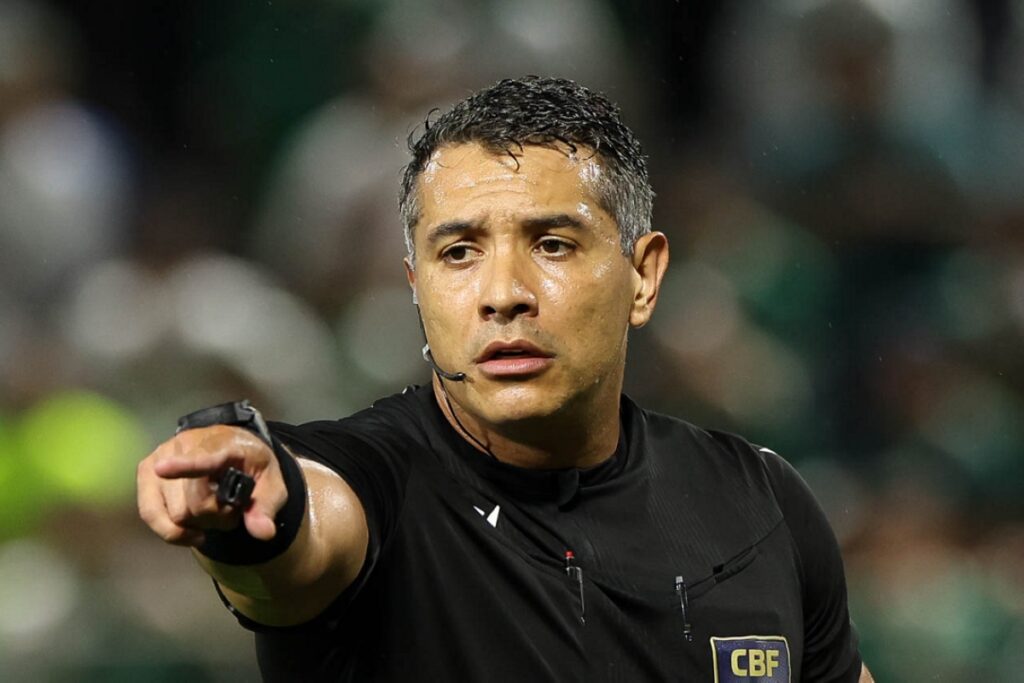 CBF se posiciona após erro inusitado em Palmeiras x Fluminense - destaque galeria