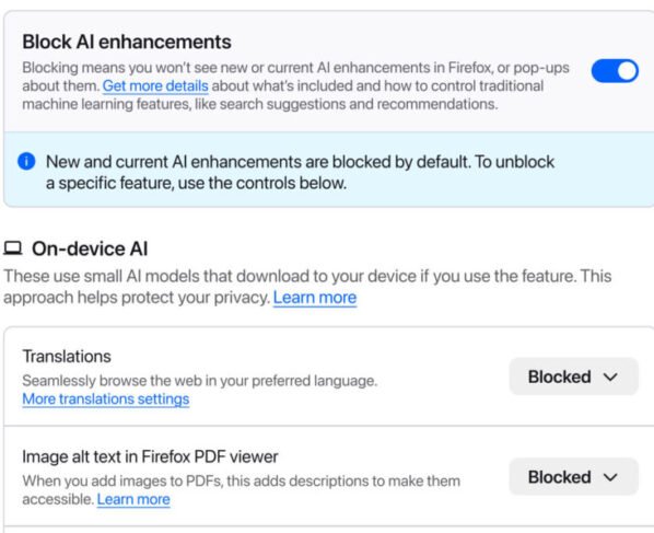 Captura de tela das configurações de privacidade do navegador Firefox. No topo, há um card com o título "Block AI enhancements" e um interruptor azul ativado à direita. Abaixo, um aviso informa: "New and current AI enhancements are blocked by default". Na seção "On-device AI", há duas opções listadas como "Blocked": "Translations", para navegação em diferentes idiomas, e "Image alt text in Firefox PDF viewer", que adiciona descrições a imagens em arquivos PDF para acessibilidade.