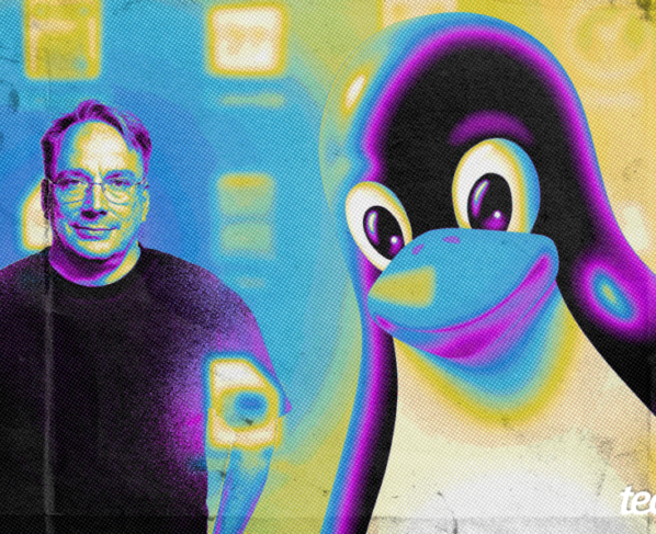 Tux, o símbolo do Linux, e Linus Torvalds