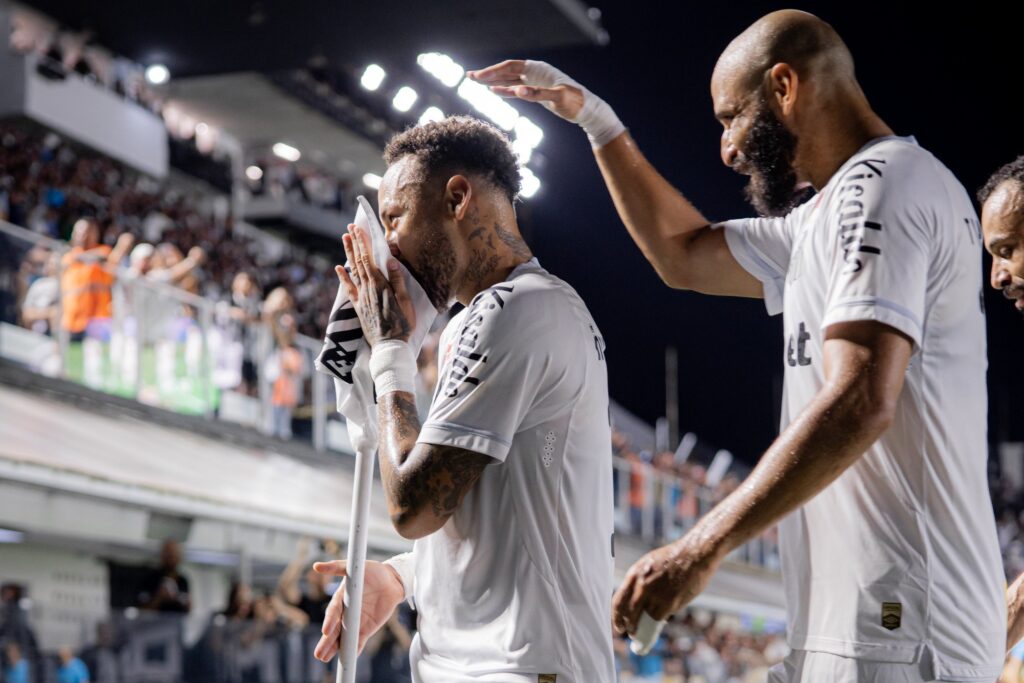 Foto colorida de Neymar - Metrópoles