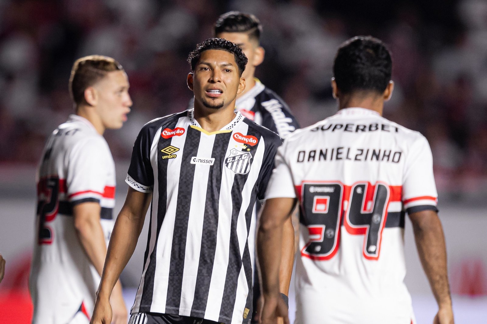 Alerta ligado: Santos tem pior início de temporada no século XXI - destaque galeria