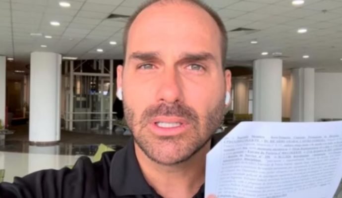 líder Eduardo Bolsonaro PF intimação