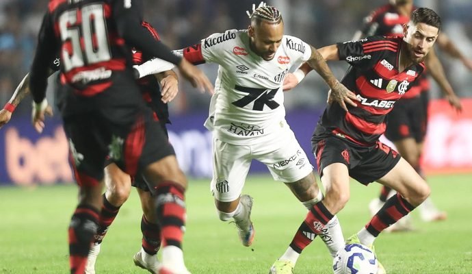 Com gol de Neymar Santos vence o Flamengo e respira