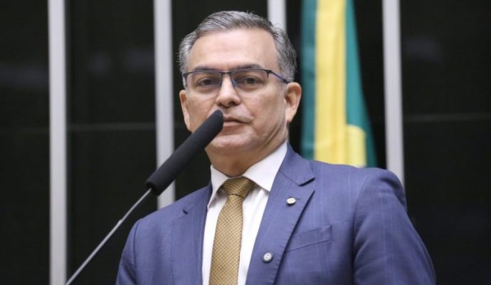 Comissão aprova obrigatoriedade de denúncia em caso de suspeita de