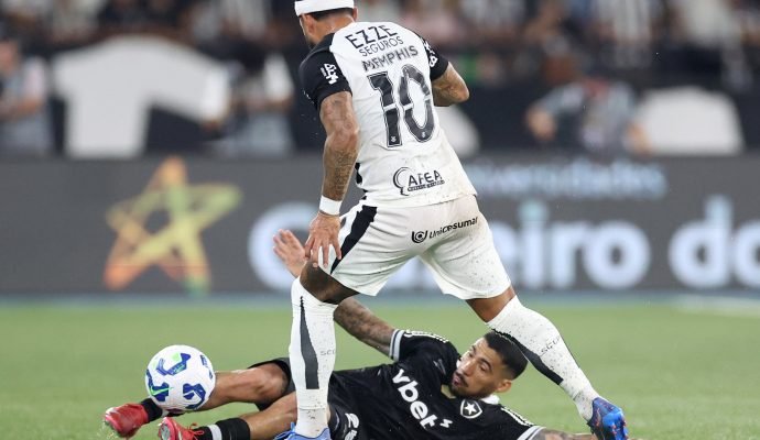 Corinthians com time misto arranca empate contra o Botafogo