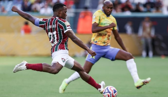 Fluminense empata com Mamelodi Sundowns e garante classificação às oitavas