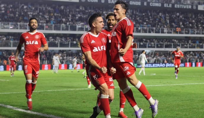 Inter vence na Vila Belmiro; Santos permanece no Z4 do