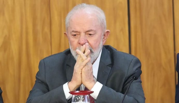 Lula rejeita sanção para aumento de deputados de 513 para