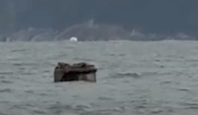 Objeto não identificado é visto no mar de Santos durante