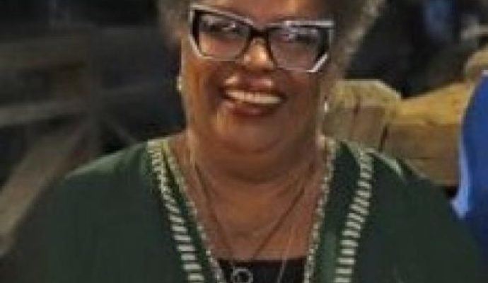Sorriso lamenta partida de Ana Emília Sotero